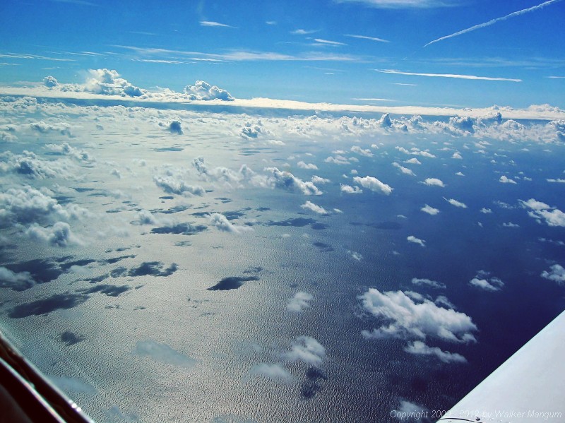 Looking out over the Atlantic between West Palm beach and Providenciales.