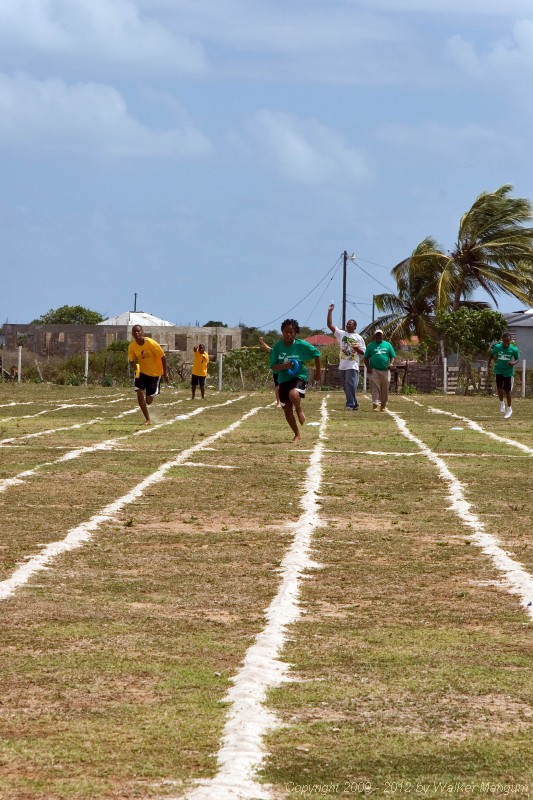 Spring Sports Day at Anegada's Claudia Creque Education Center.
Lakesha destroying the competition in her relay.