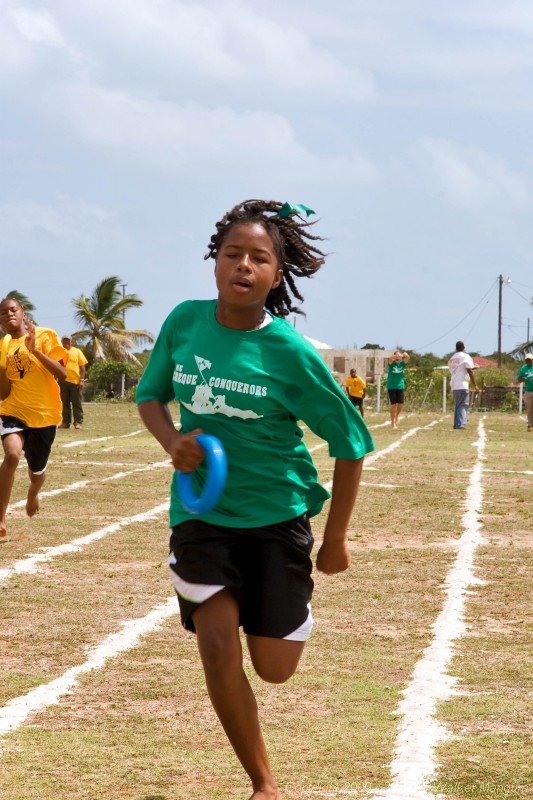 Spring Sports Day at Anegada's Claudia Creque Education Center.
Lakesha destroying the competition in her relay - barefoot.
