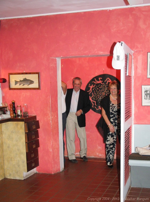 Davide retreats for a moment as Cecilia and Orazio enter.